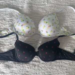 Victoria’s Secret Like New Bras